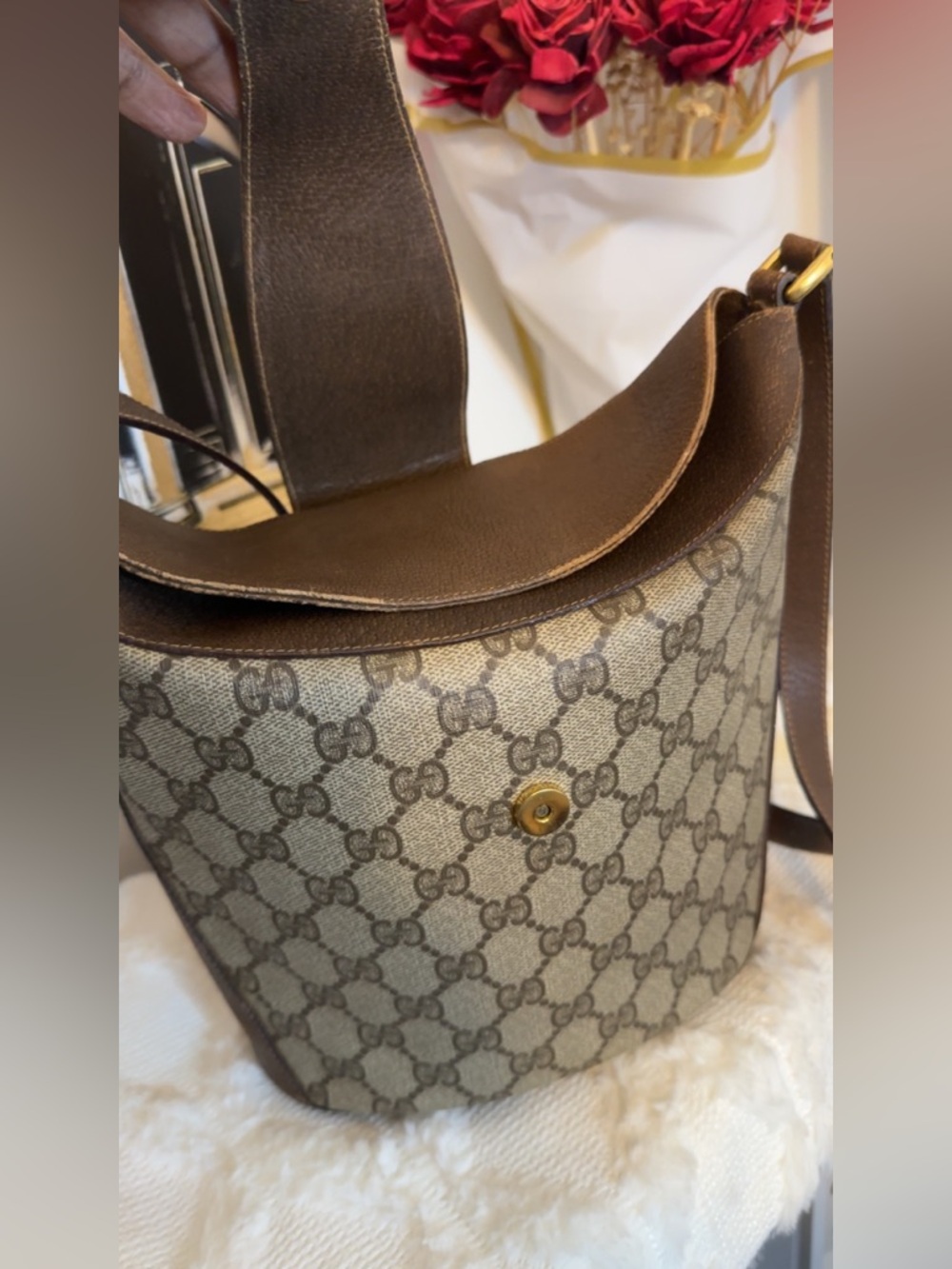Authentic Gucci GG Supreme Bucket bag - Picture 9 of 16